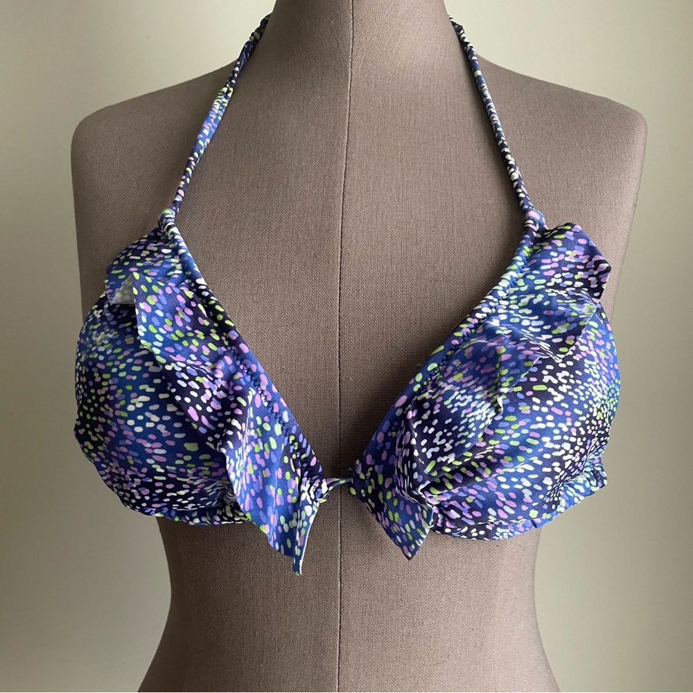 Ruffled triangle Bikini Top